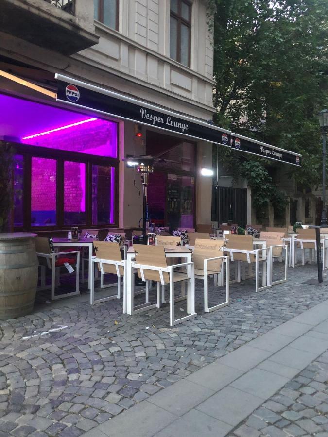 Old Town Bar Apartments On Street Tonitza Bukurešť Exteriér fotografie